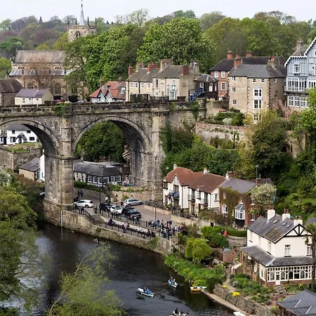 Finest Retreats - The Regency Harrogate