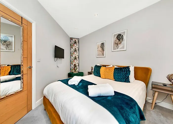 Finest Retreats - The Regency Apartment *