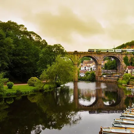 Finest Retreats - The Regency Harrogate