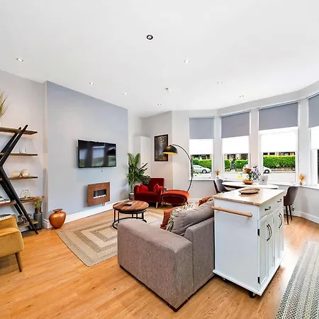 Finest Retreats - The Regency