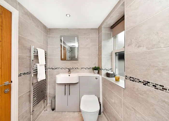 Finest Retreats - The Regency Apartman